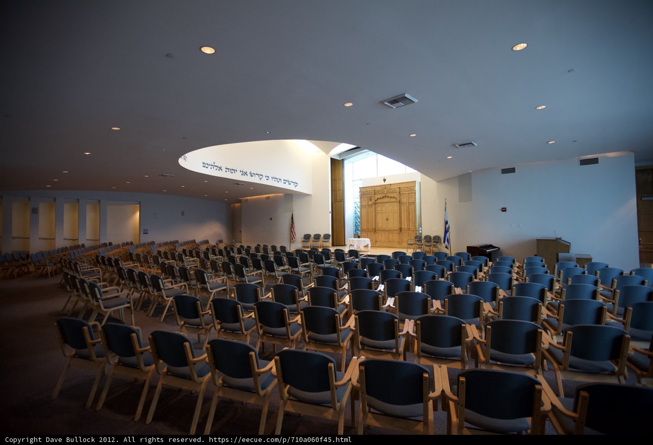 Lecture Hall at Brawerman School