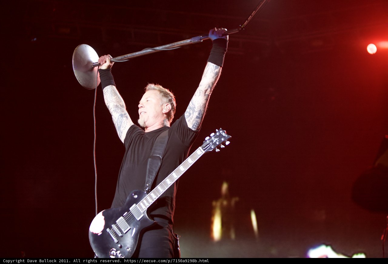James Hetfield Shreds the Stage with his Guitar