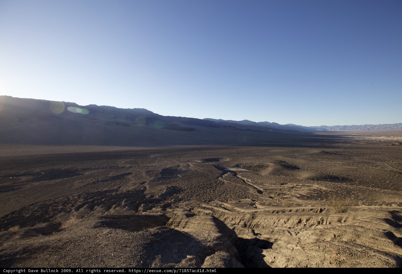 Awe-Inspiring View of the Vast Desert