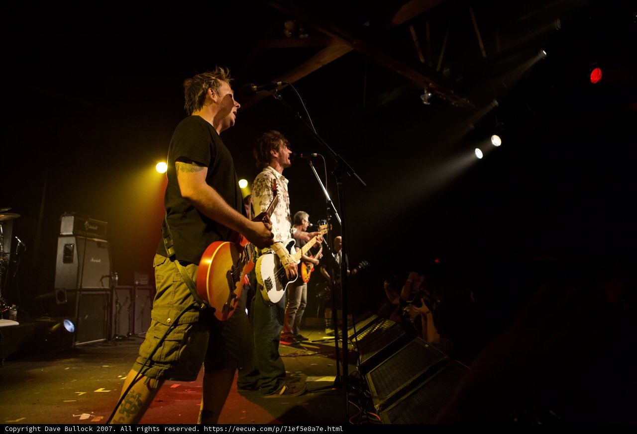 Bad Religion Rocks the Glasshouse