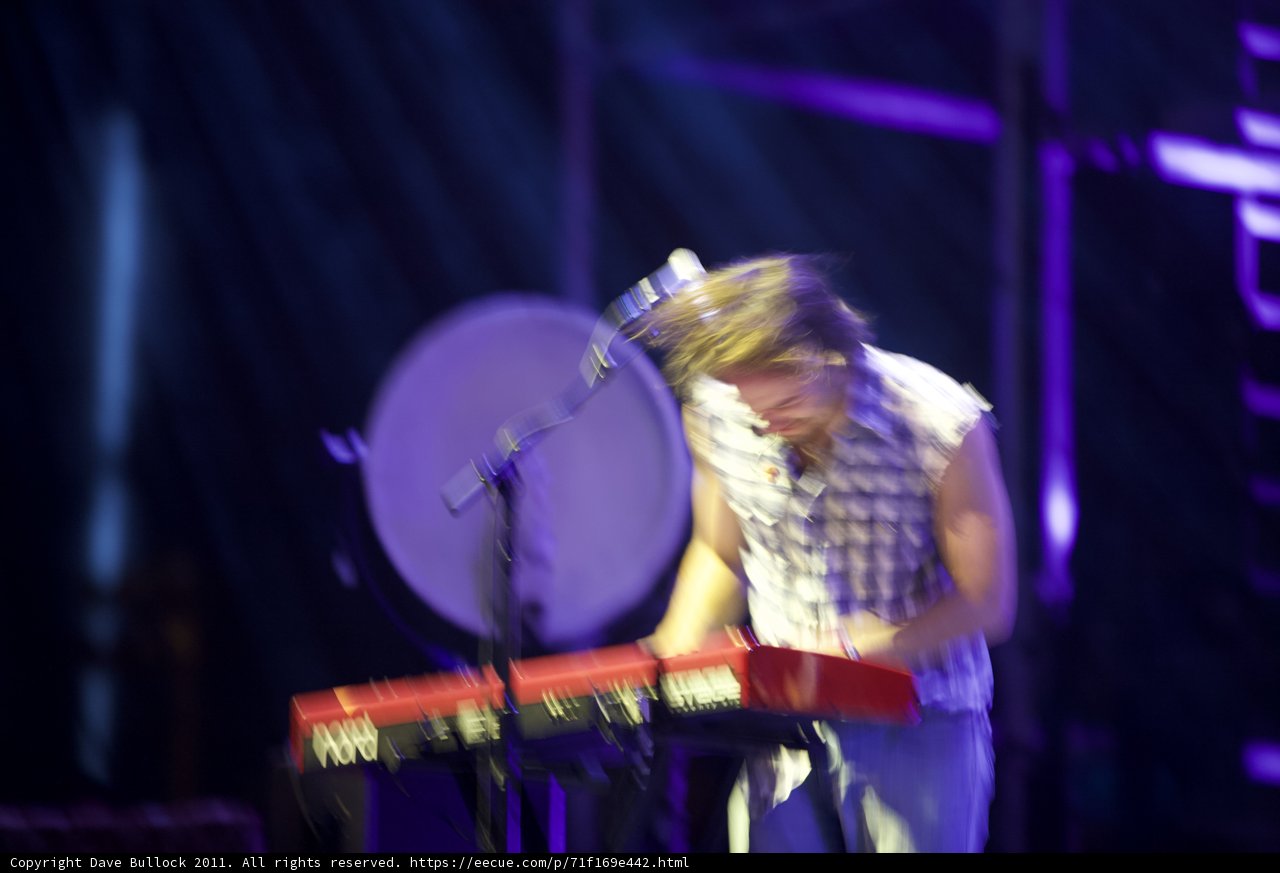 Blurry Keys, Rocking Beat