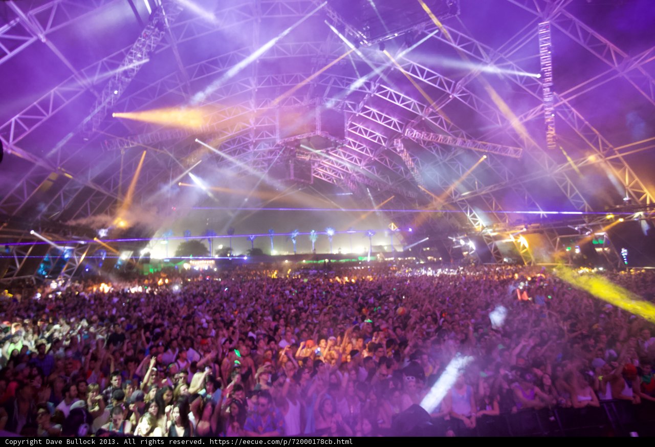 Concertgoers Light Up the Night at Coachella