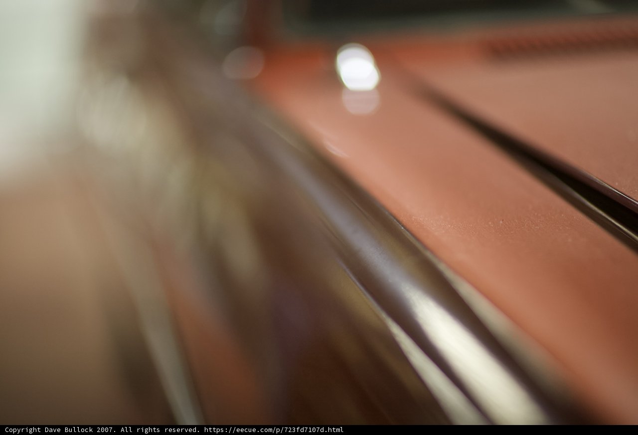 Close-Up of a Garnet 2007 Car Wheel