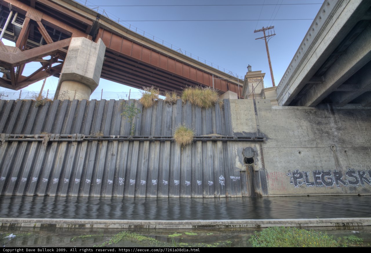 Riverside Graffiti