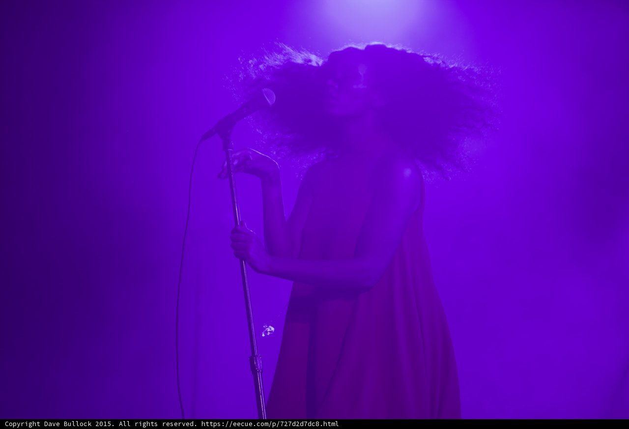 Florence Welch Wild Hair Backlit Halo Singing