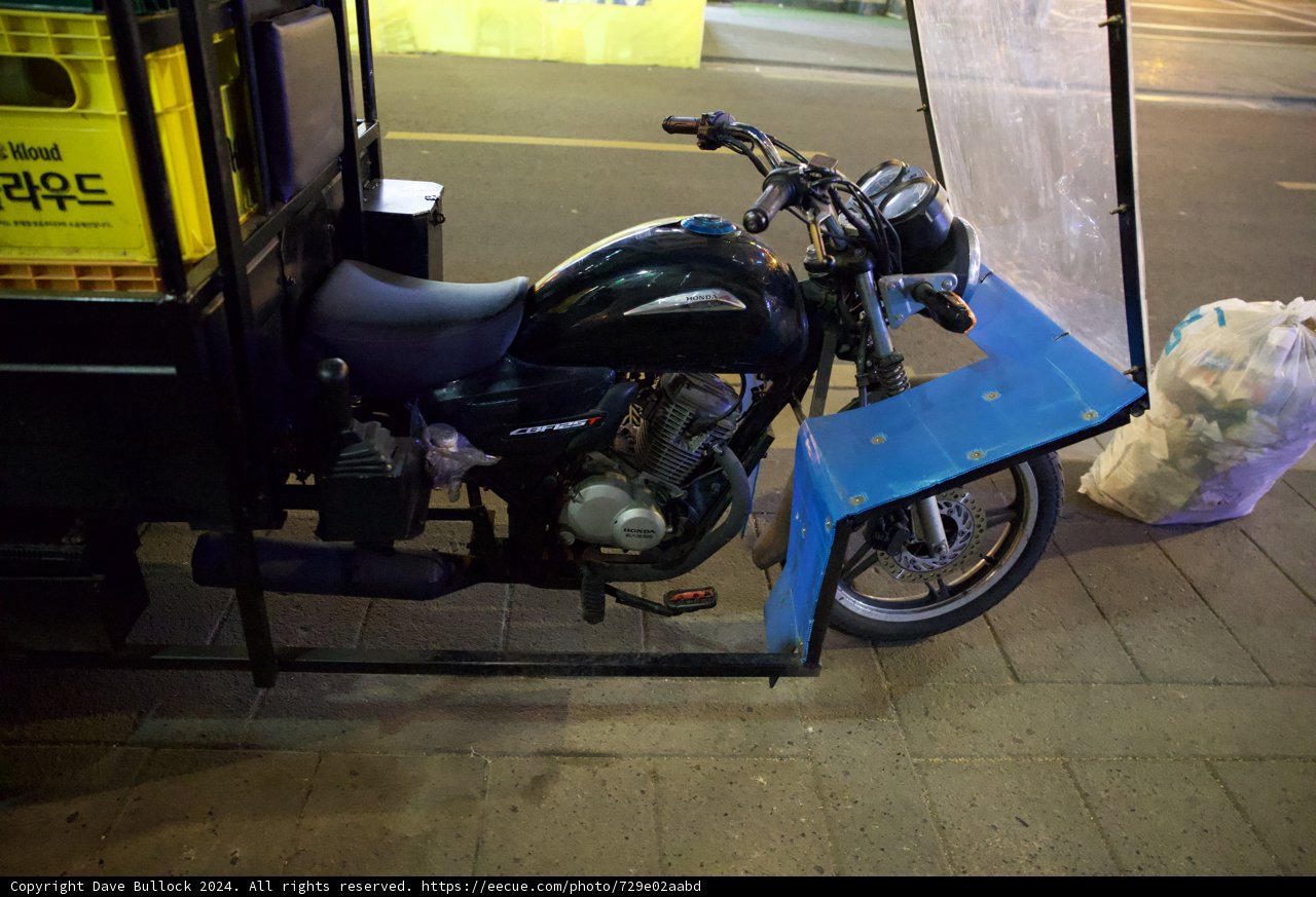 Solitude in Seoul: A Midnight Motorcycle Moment 