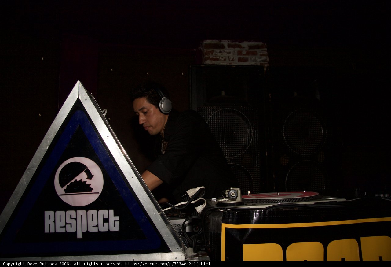 Triangle Groove
