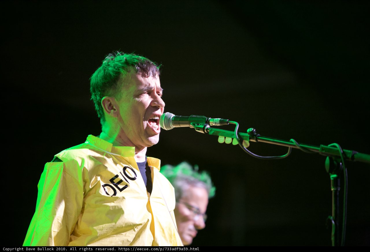 Bob Mothersbaugh Rocks the Mic at Coachella 2010