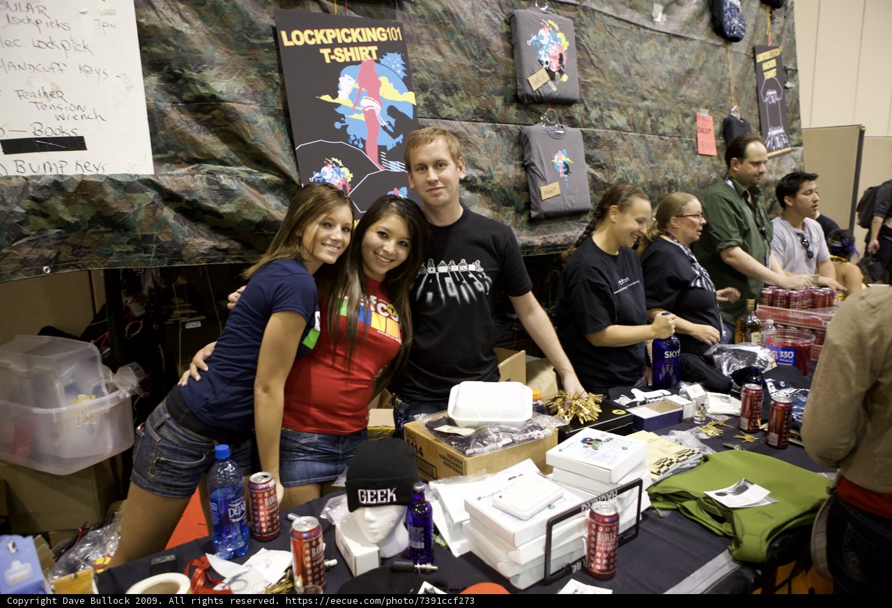 Defcon 17: Convention Goers Strike a Pose