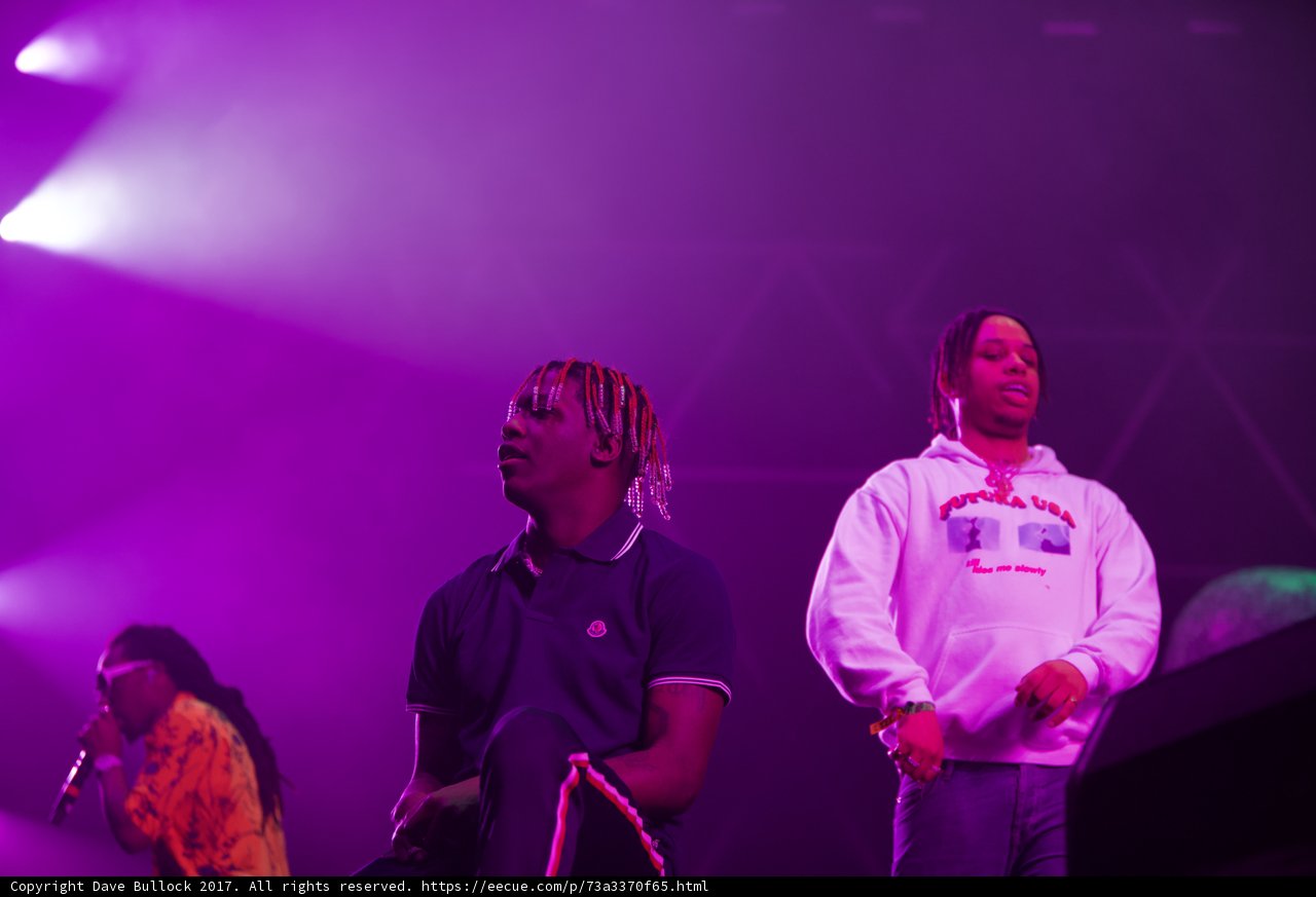 Lil Yachty Rocks the Stage with Purple Lighting
