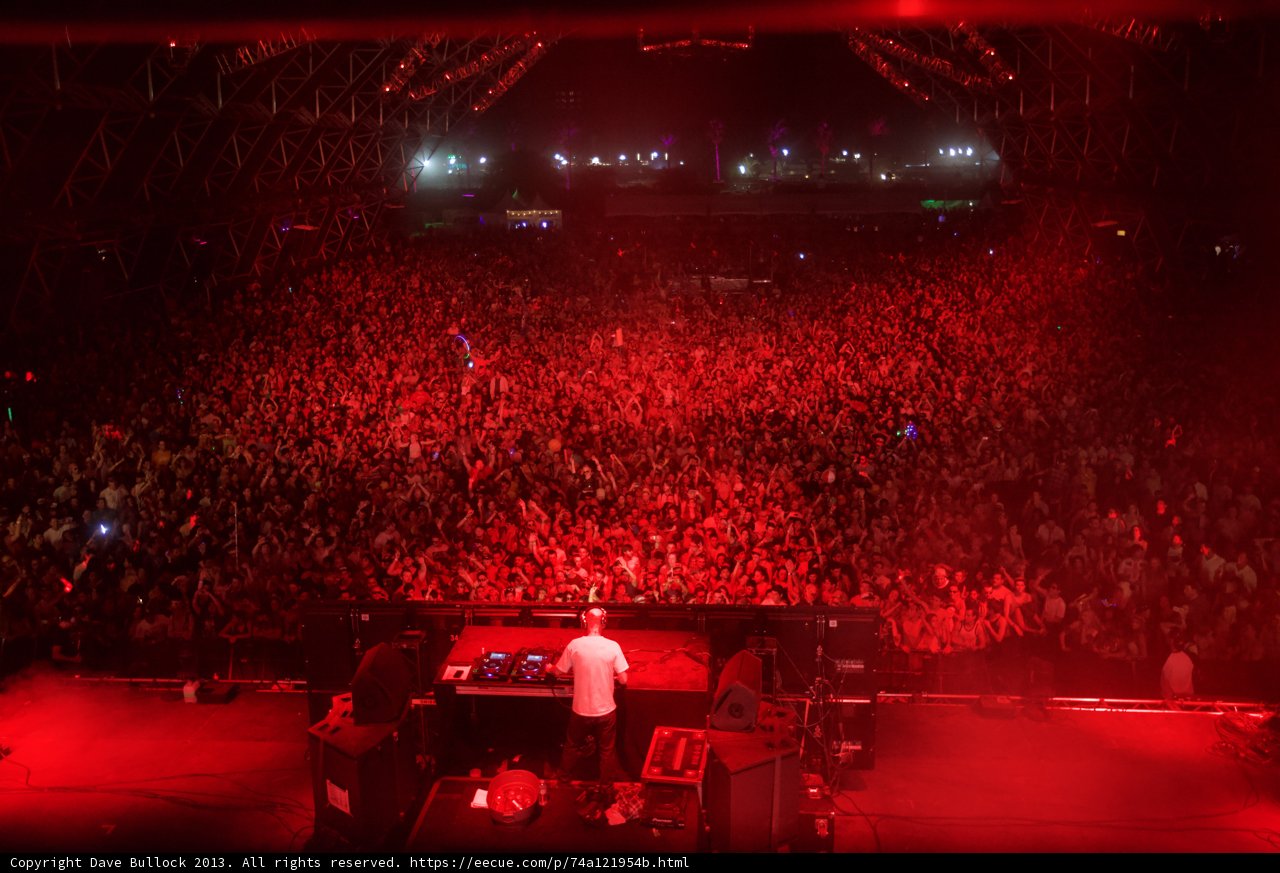 Gulddreng Rocks the Night Away at Coachella
