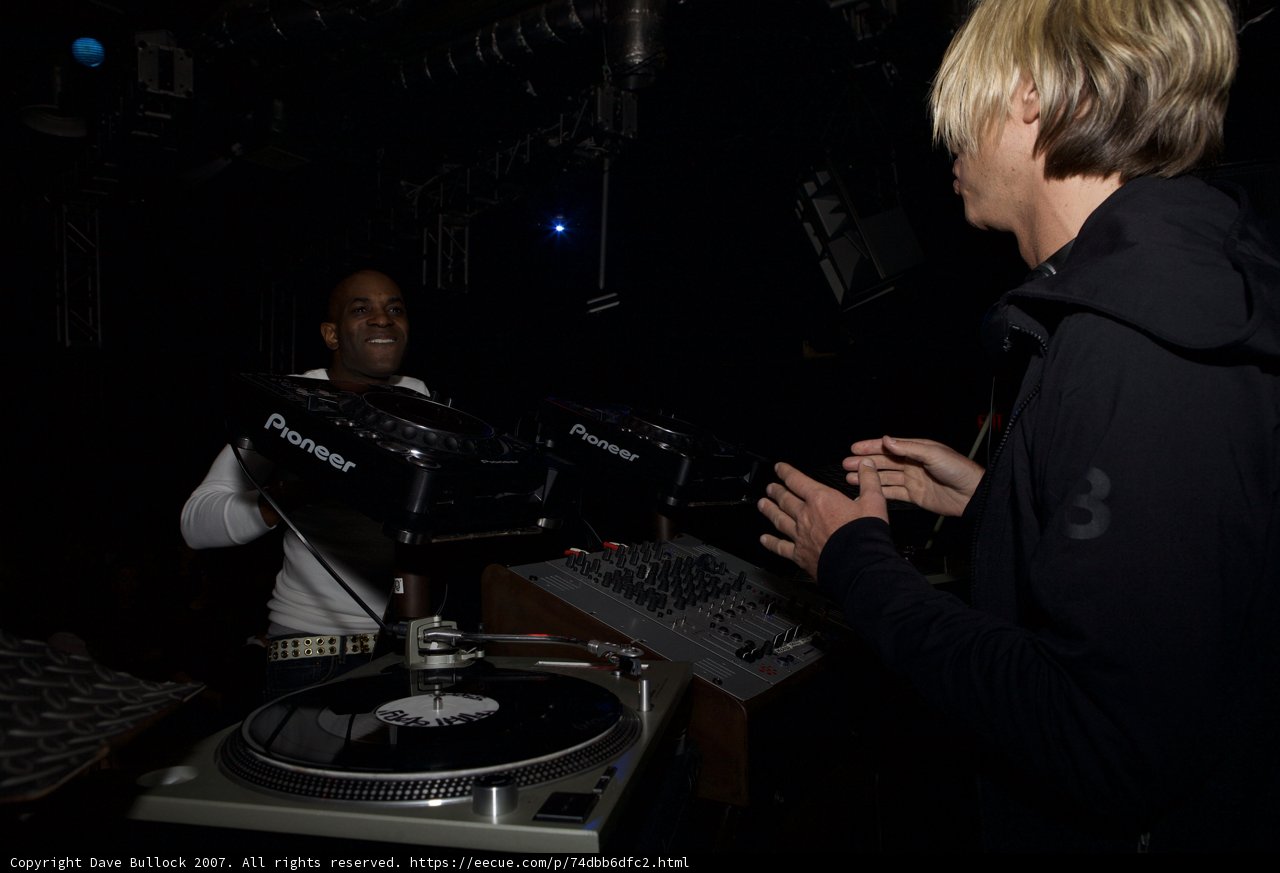 Total Science and MC Q present a DJ Set