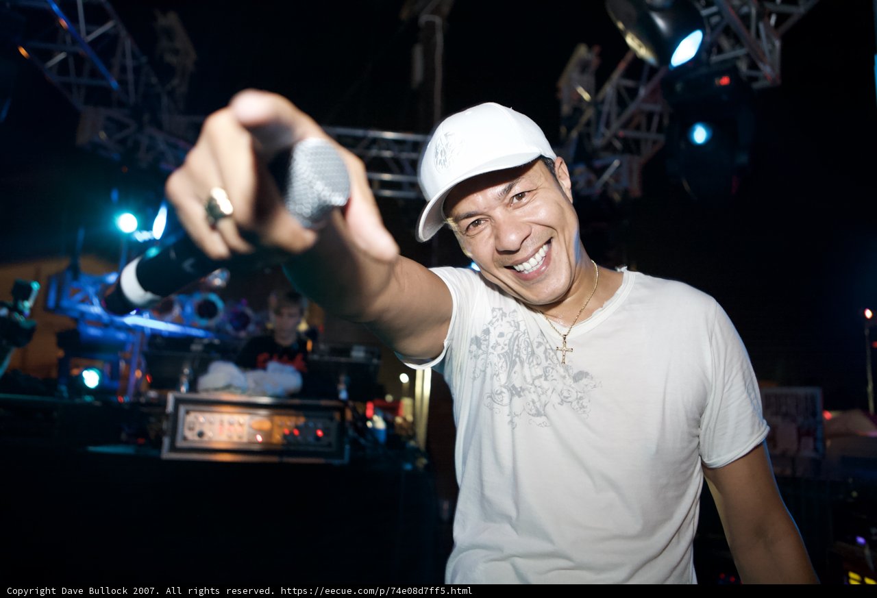 Nocturnal Groove with the Hat Man