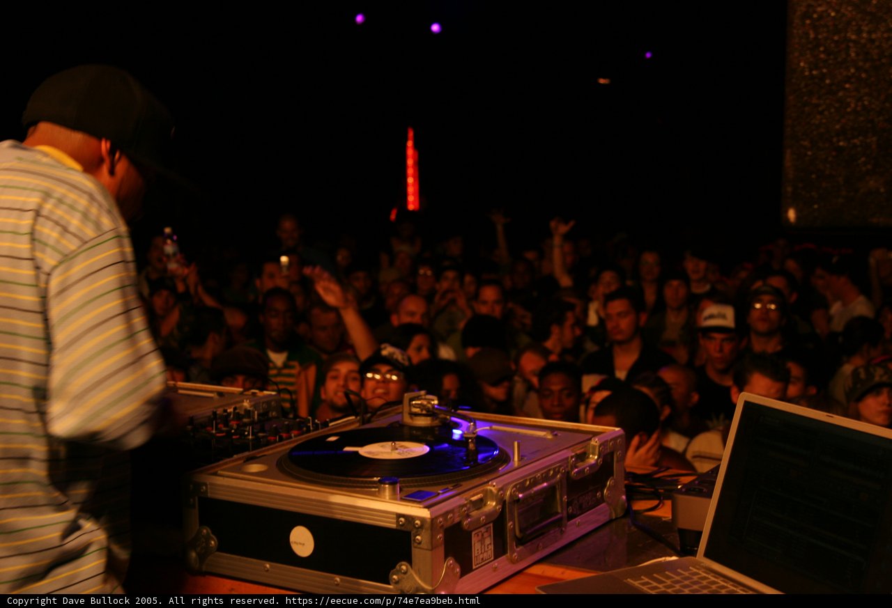 DJ Matthew Lawrence and Lil Uzi Vert Entertain the Crowd with Electrifying Beats