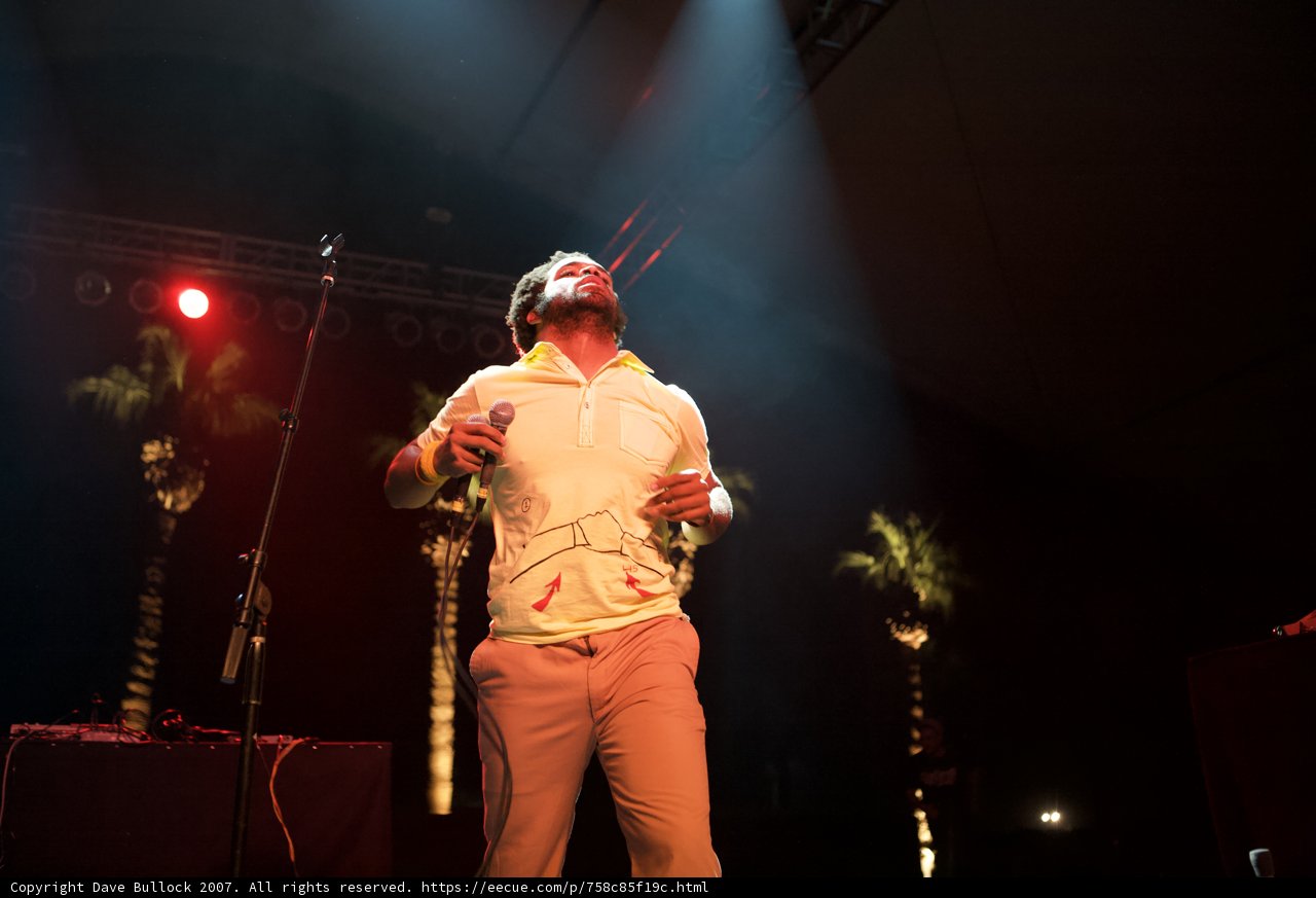 Yellow-Shirted Singer Takes the Stage at Coachella 2007