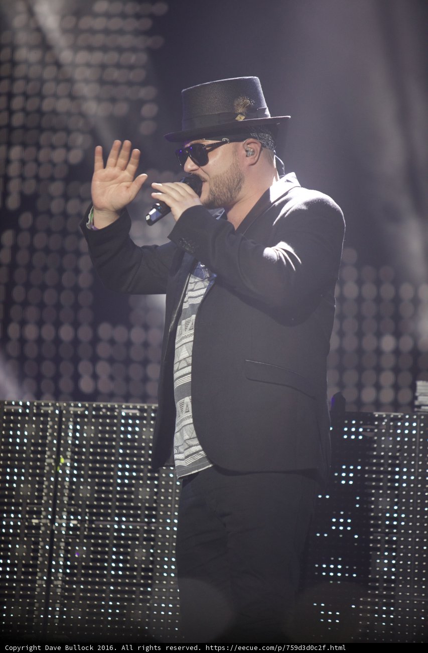 A Soulful Solo Performance