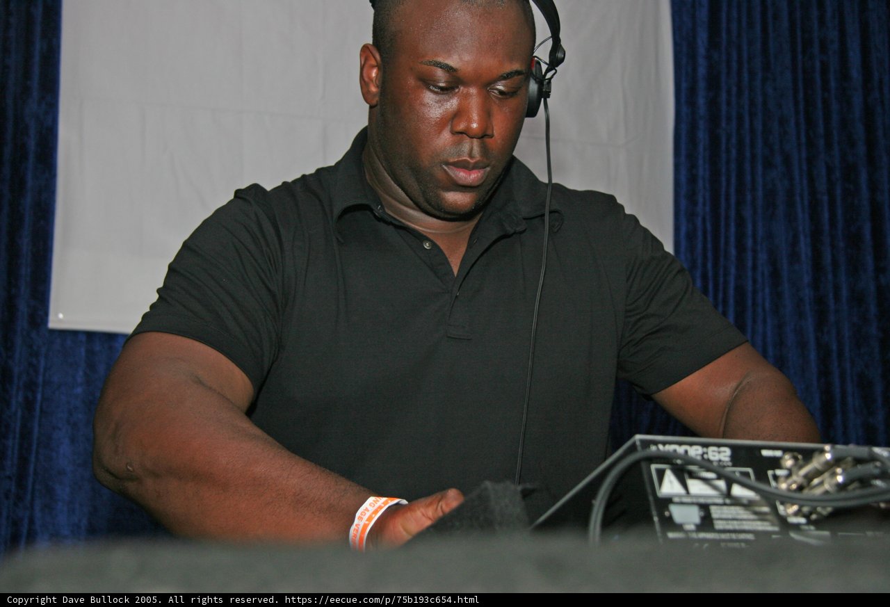 The Deejay's Zone