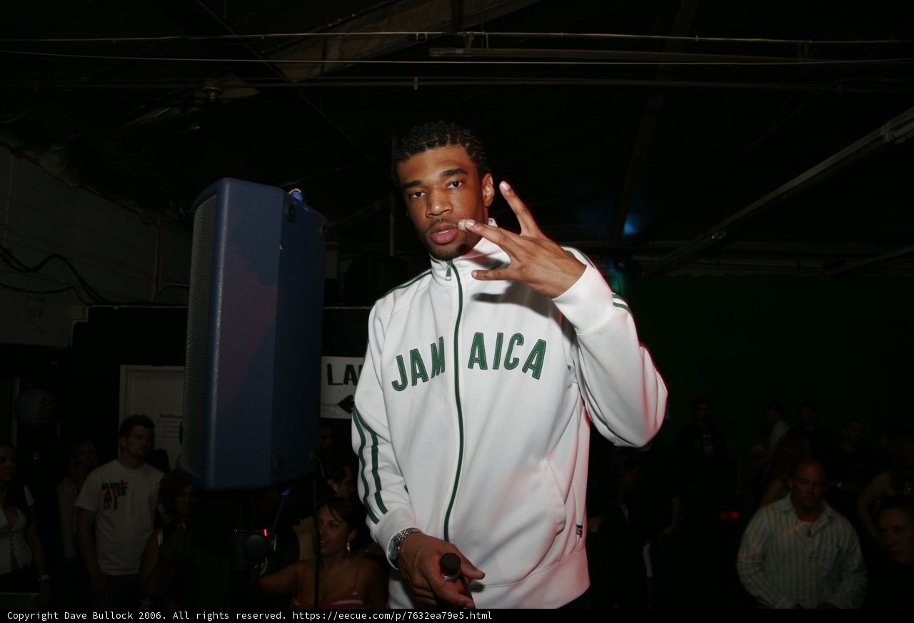 Chris L Rocks the Urban Nightlife