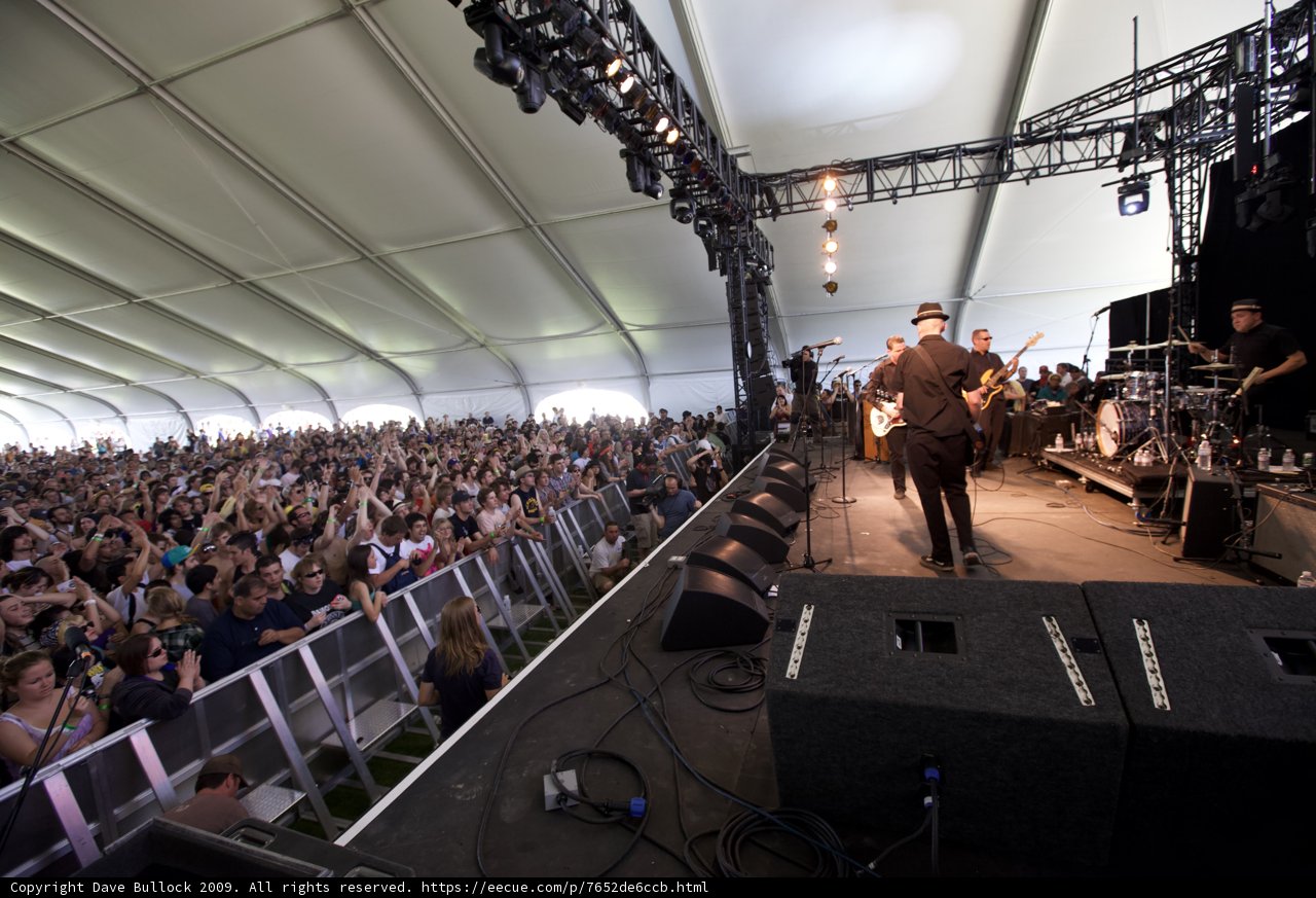 Rockin' the Stage