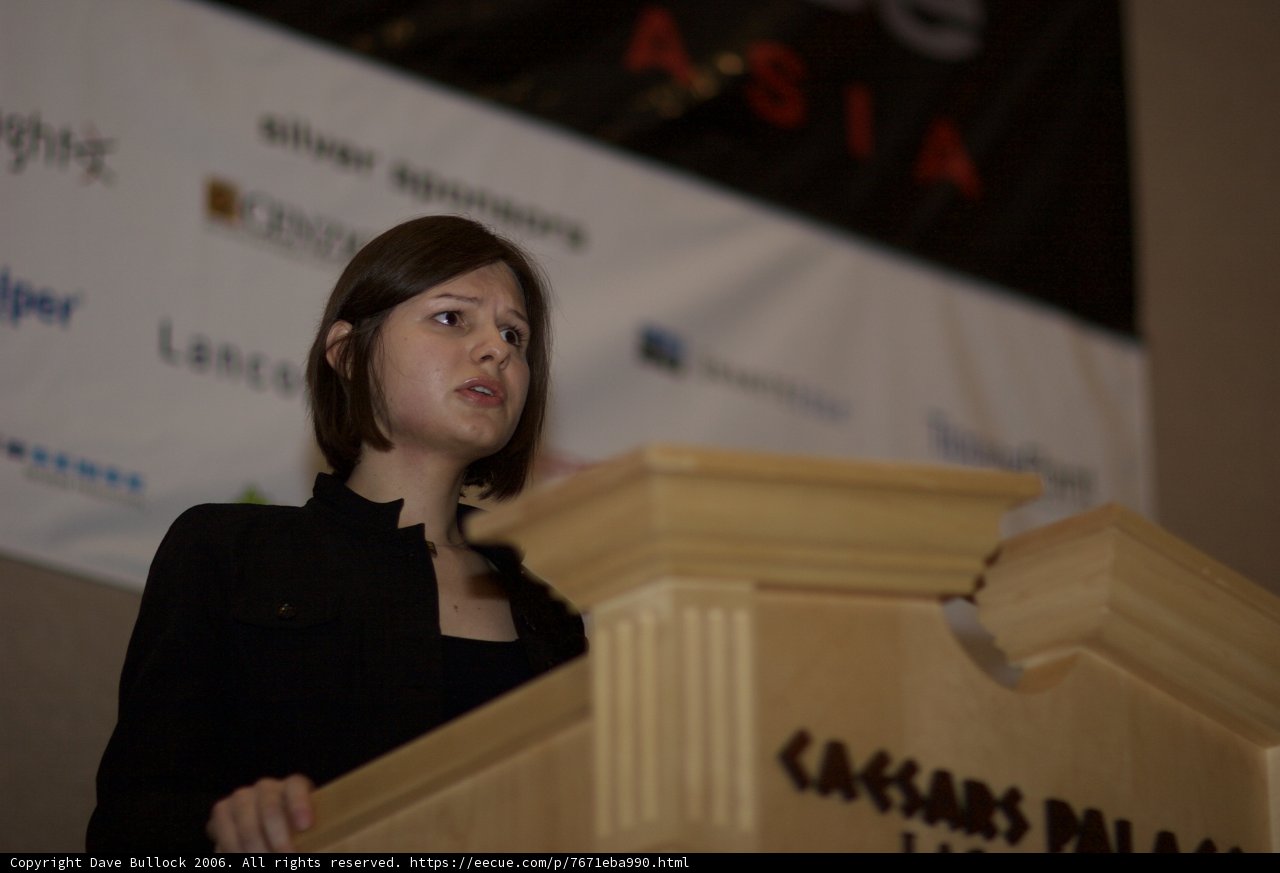 Joanna Rutkowska Addresses a Captivated Crowd at a Seminar