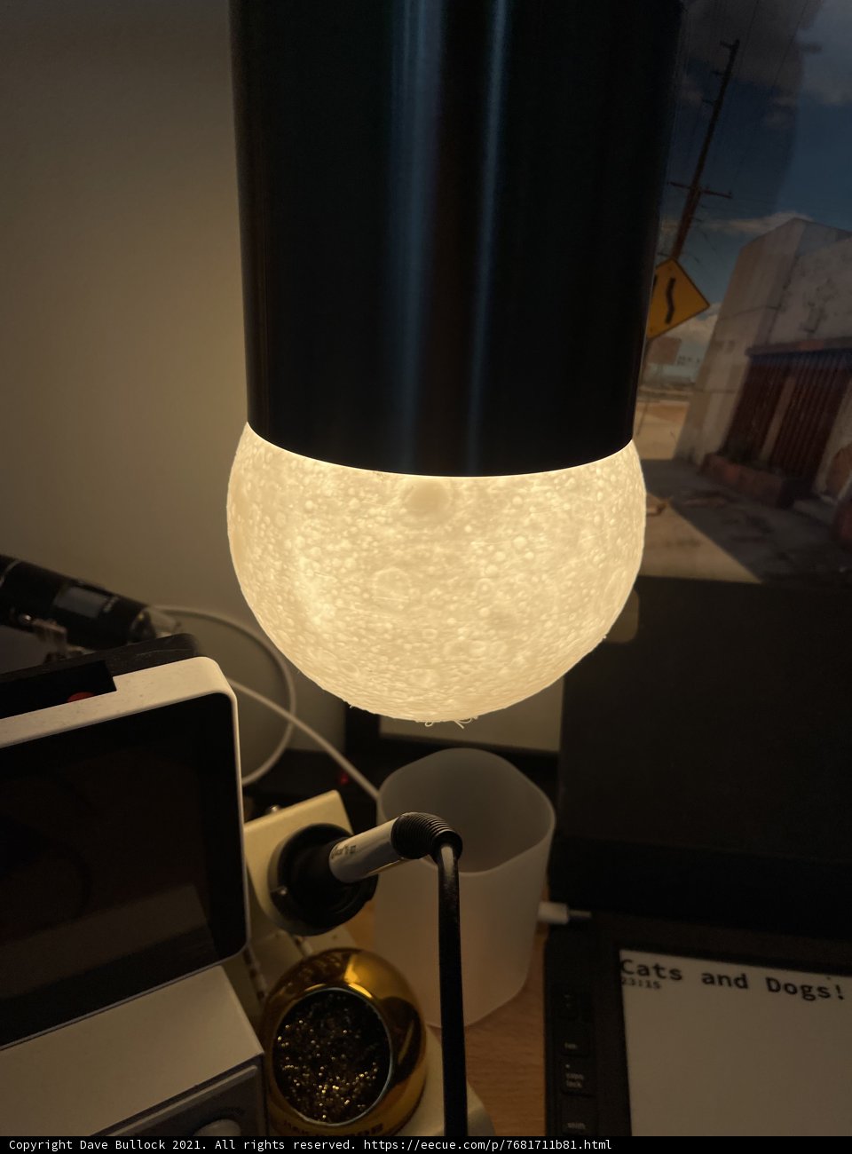 Lunar Lamp