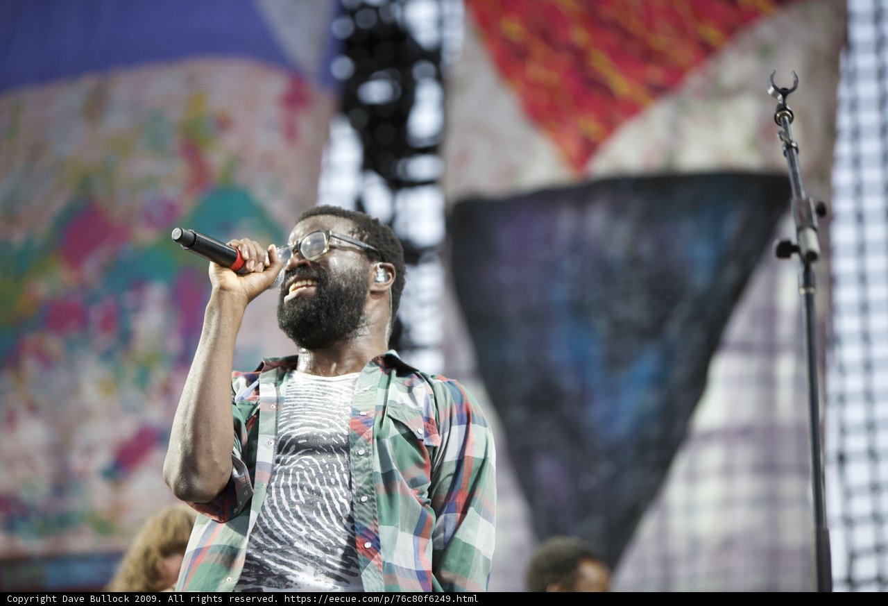Tunde Adebimpe: The Entertainer