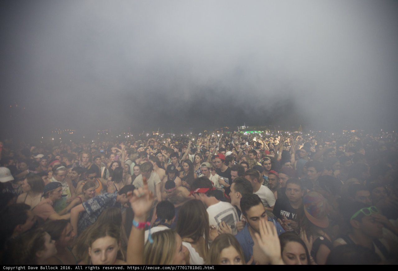 Swaying in the Smoke