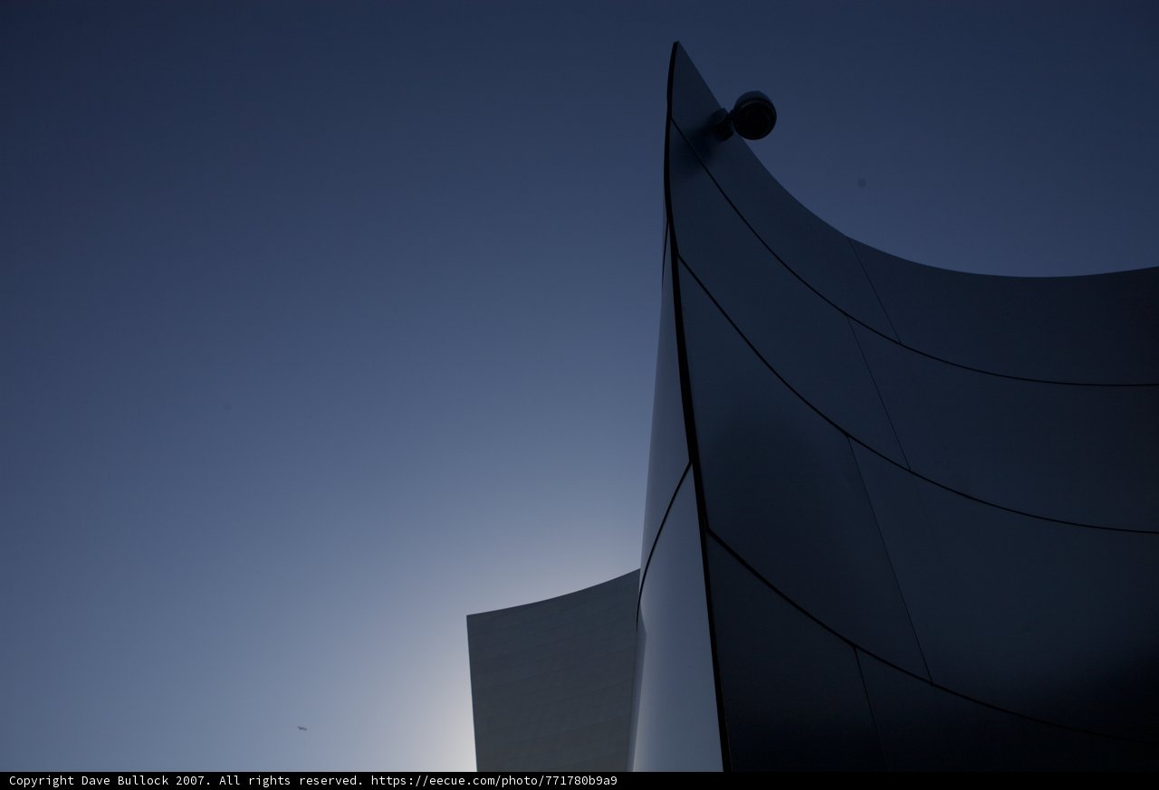 The Walt Disney Concert Hall: An architectural marvel in the heart of Los Angeles
