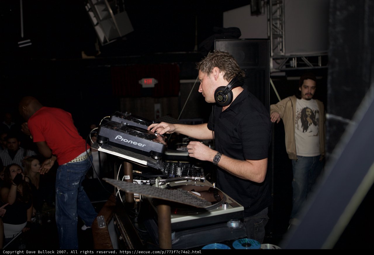 Grooving with MC Q