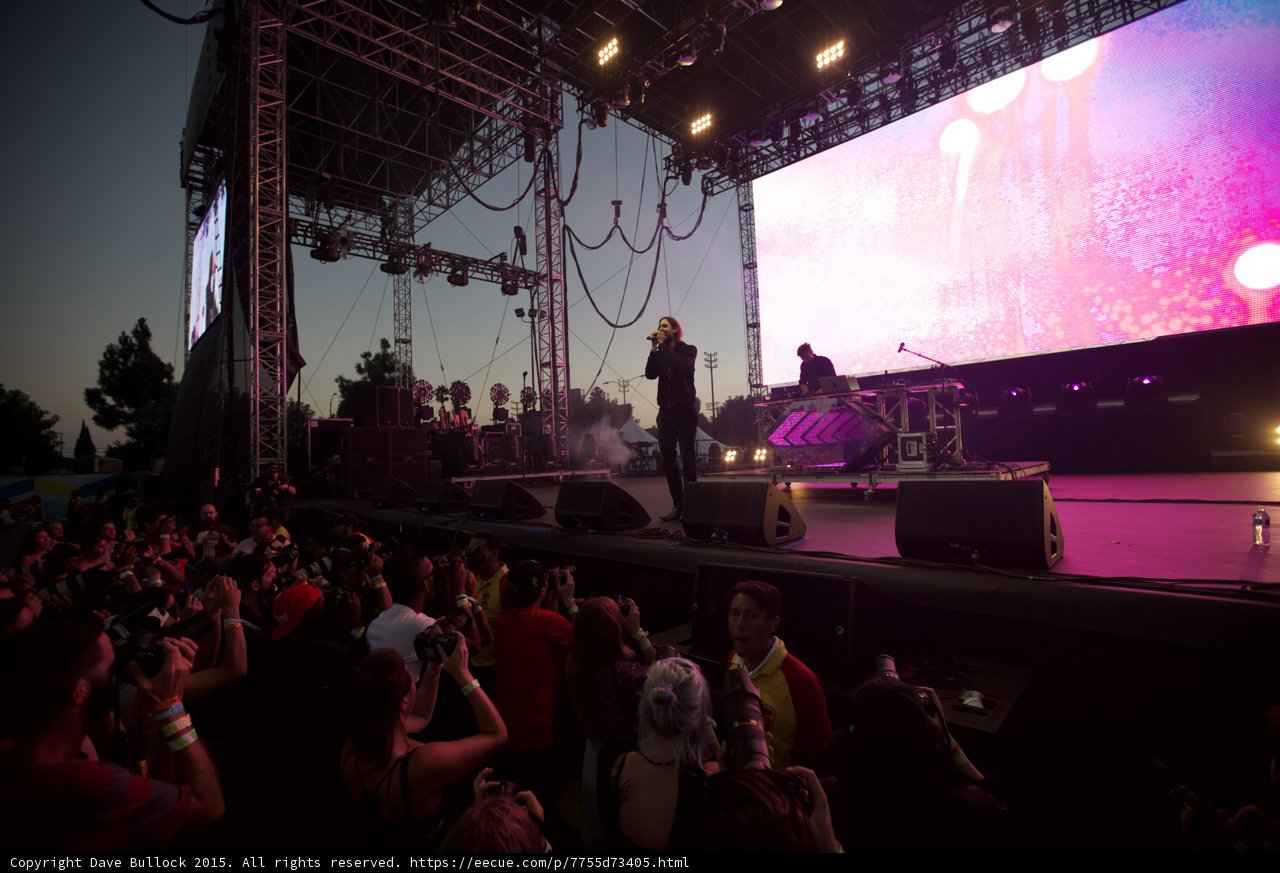 Performer Pink Stage Screen