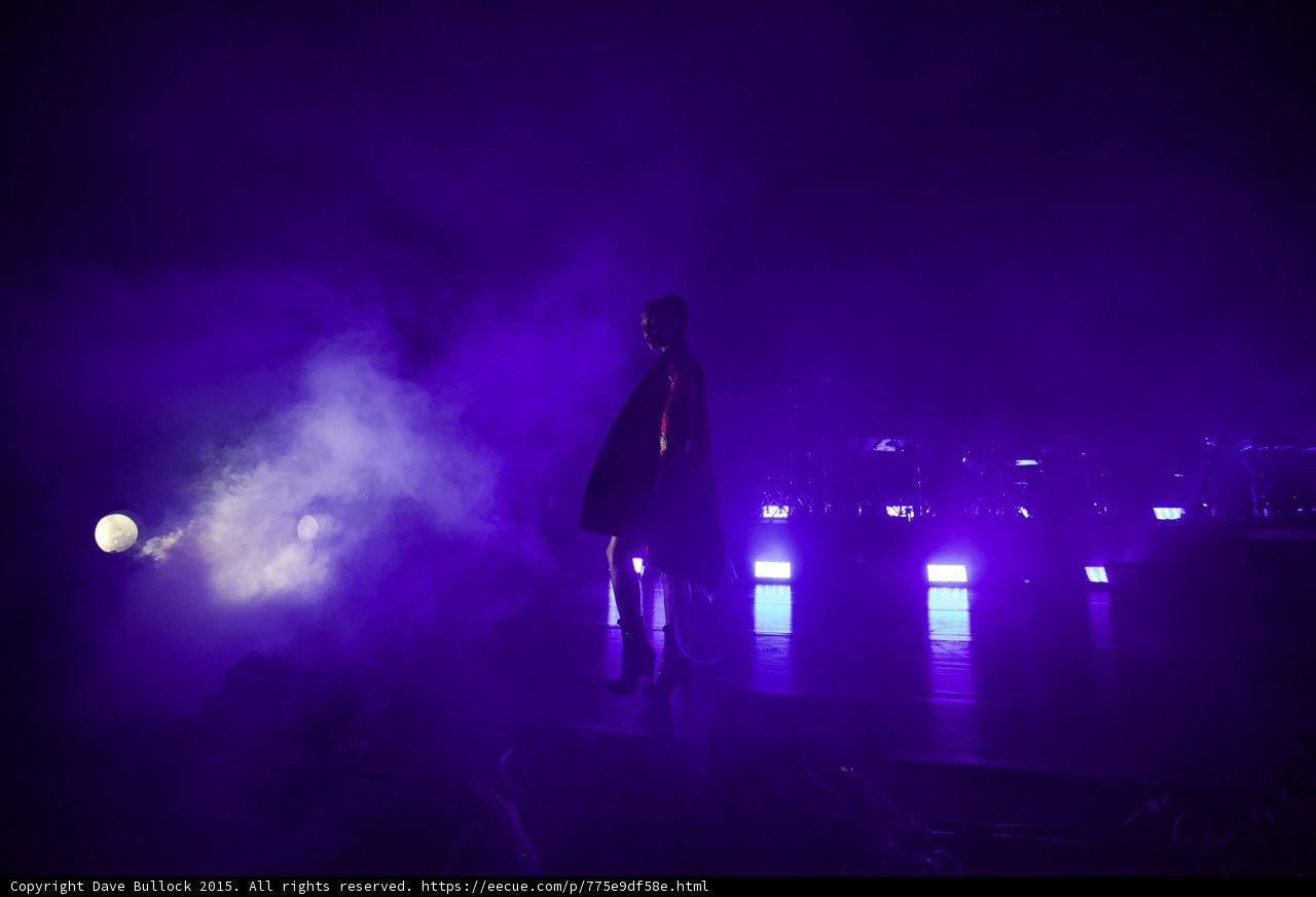 FKA twigs Wide Stage Deep Purple Lighting Silhouette Red Kimono LED Lights Heavy Haze Moon Contemplative