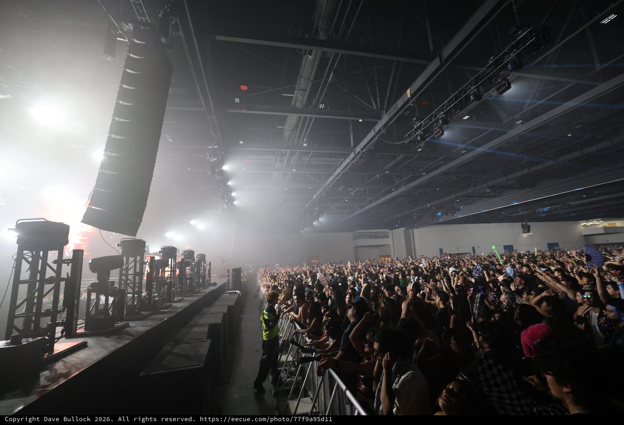 Massive Crowd Erupts at Wobbleland 2026 Festival