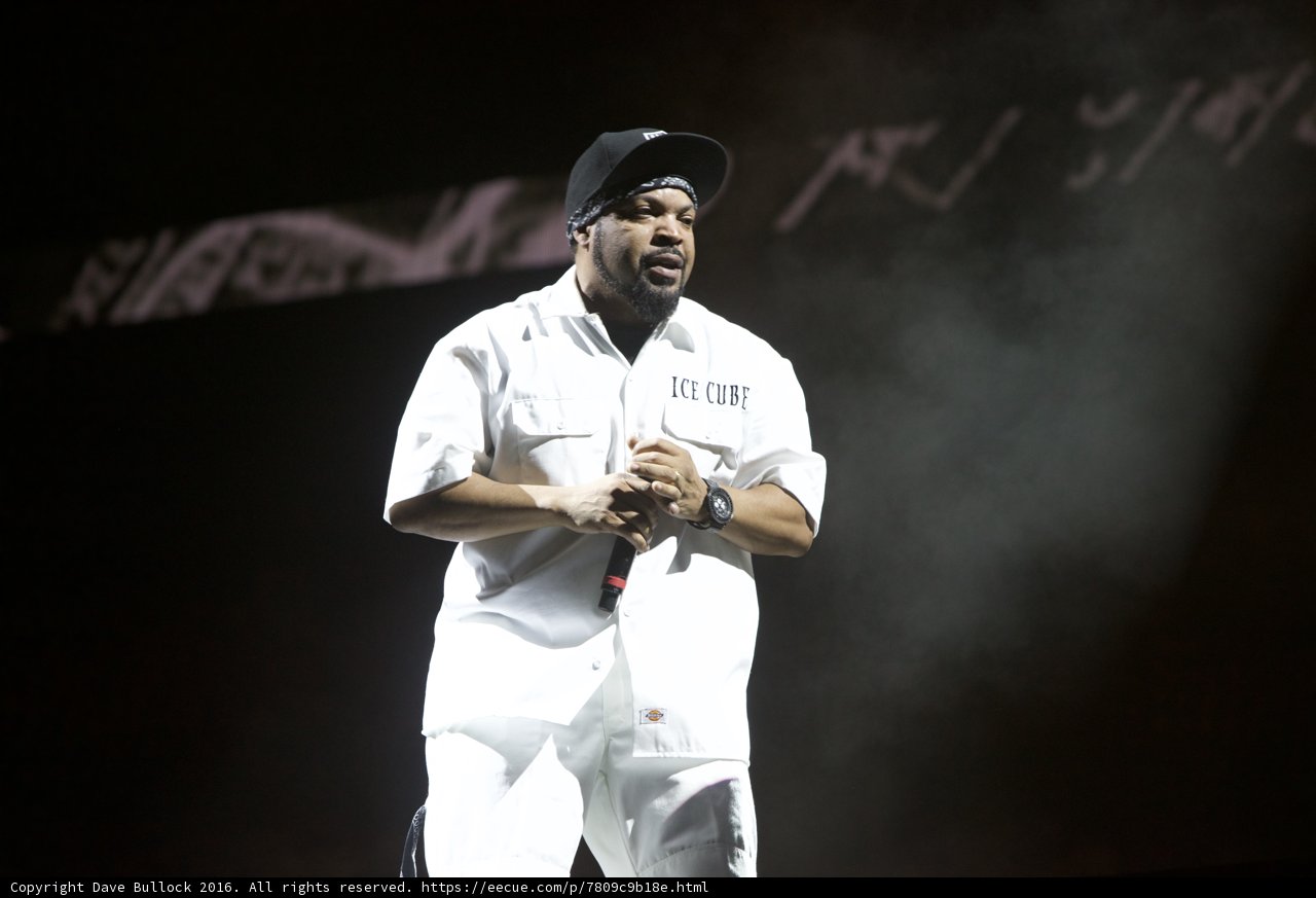 Solo Performance by Ice Cube