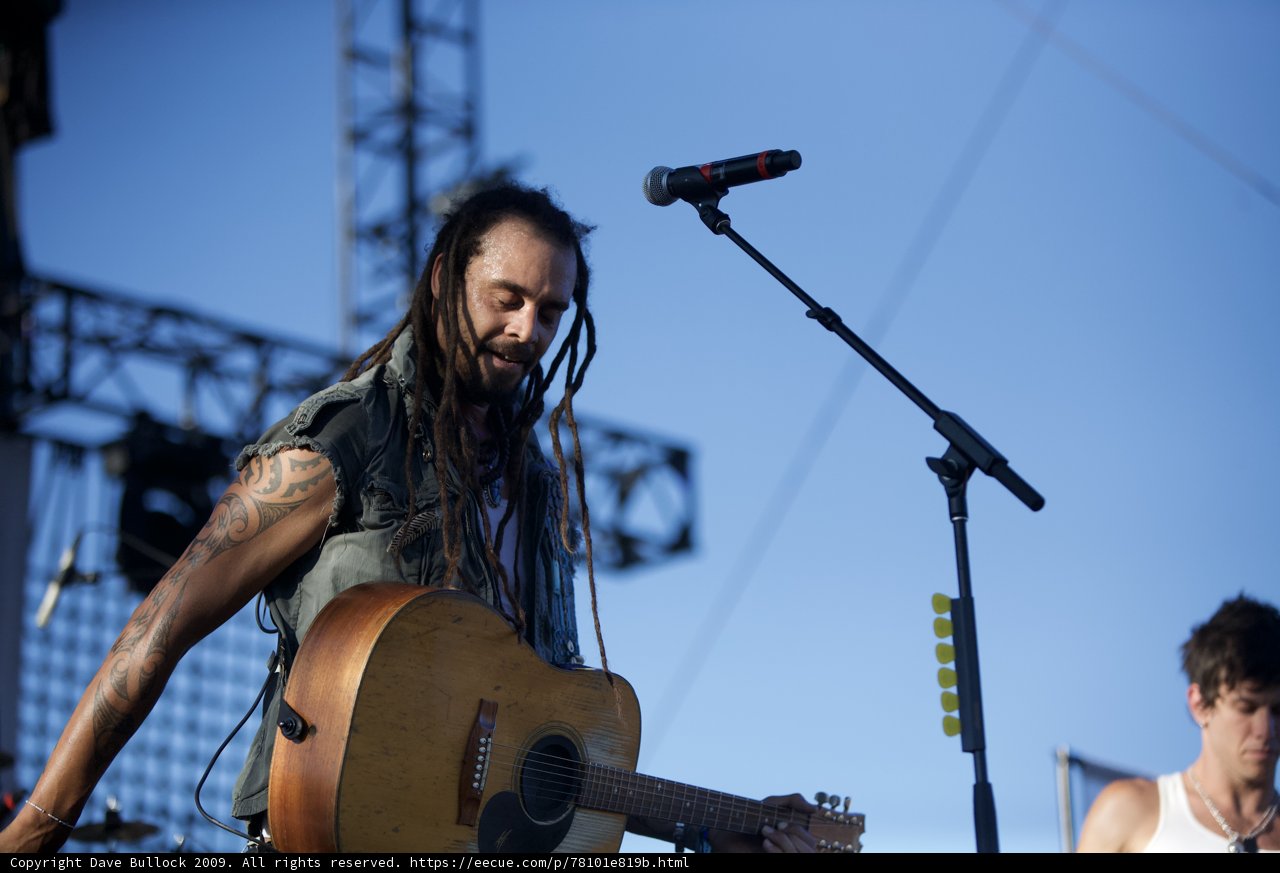 Michael Franti Rocks Coachella with His Acoustic Guitar