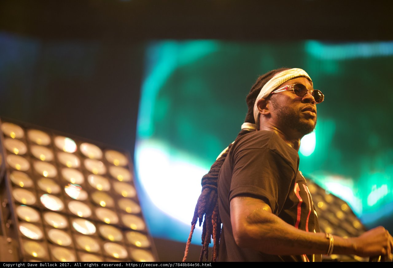 2 Chainz Rocks Coachella with Epic Solo Performance