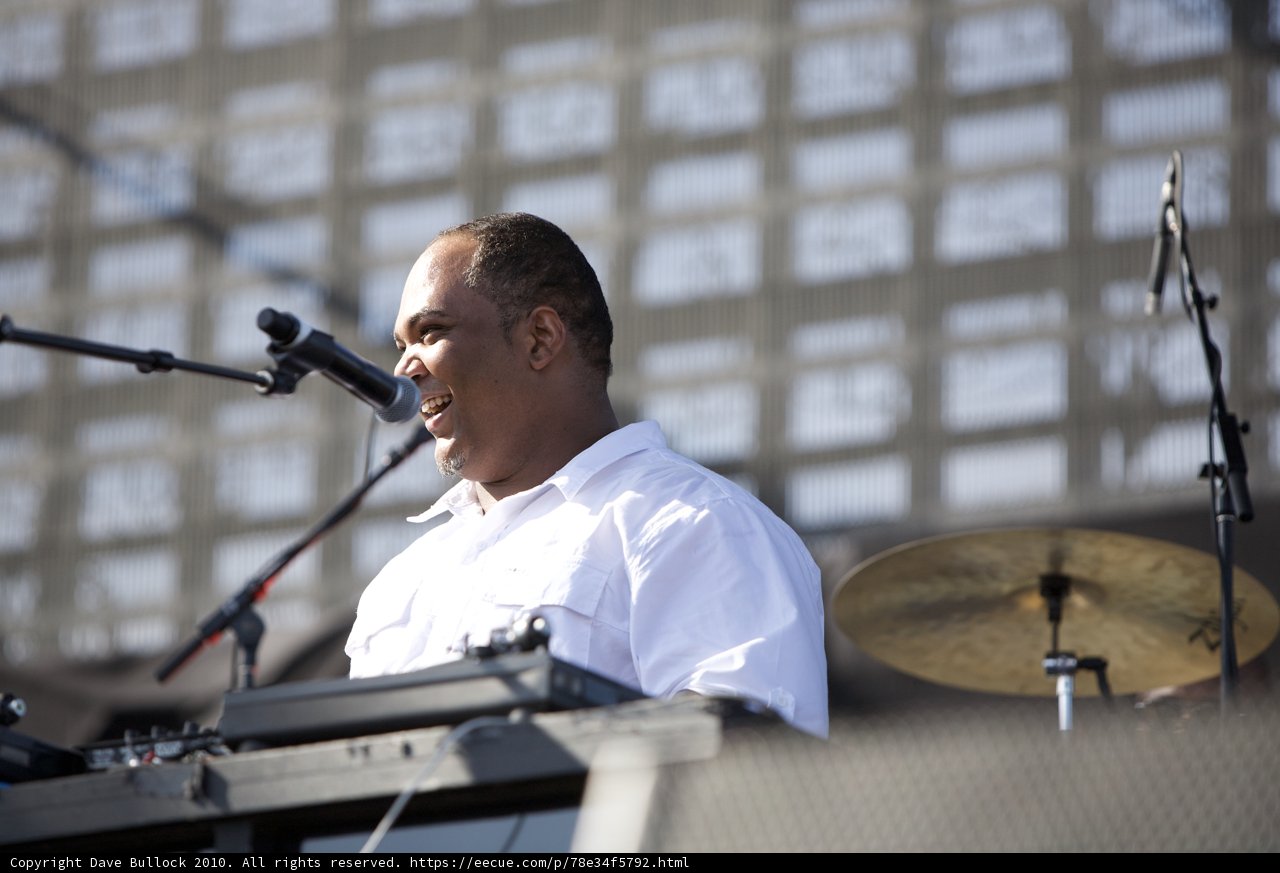 Vincent Mason's Vibrant Keyboard Melodies