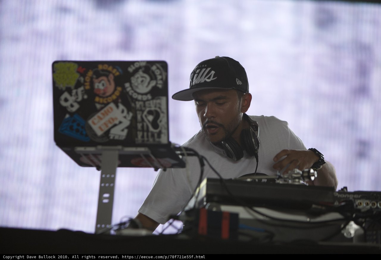 Craze mixes up some beats
