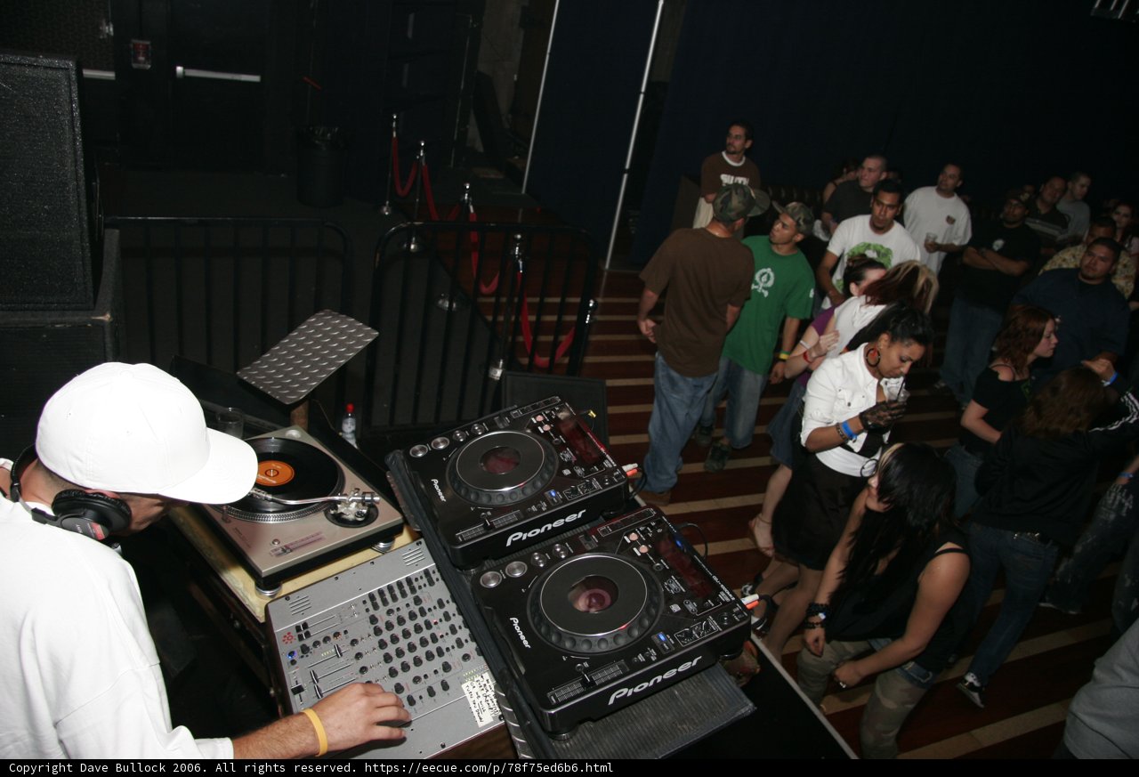 Beats and Bodies at the Night Club