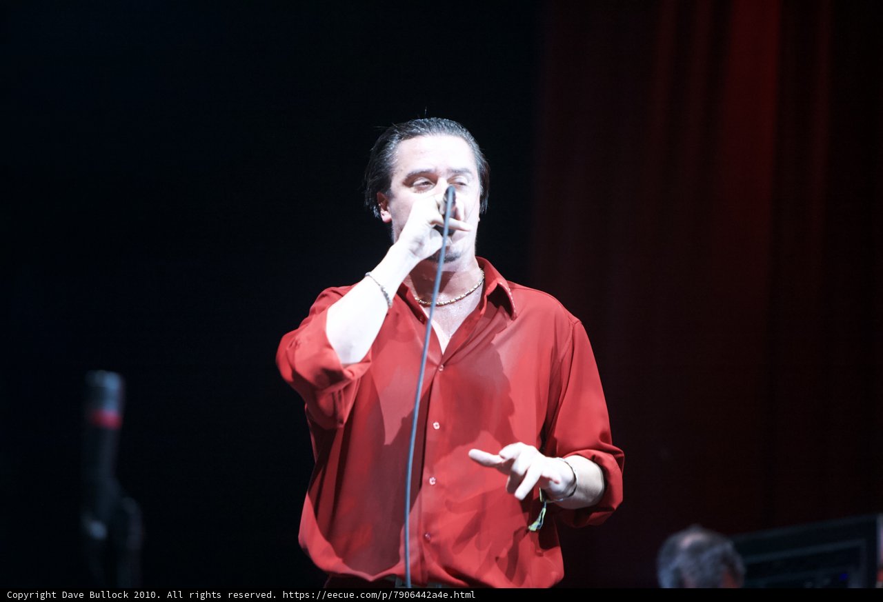 The Red-Shirted Singer: Mike Patton at Coachella