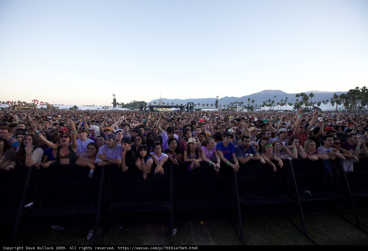 Coachella 2009 Crowd Excitement