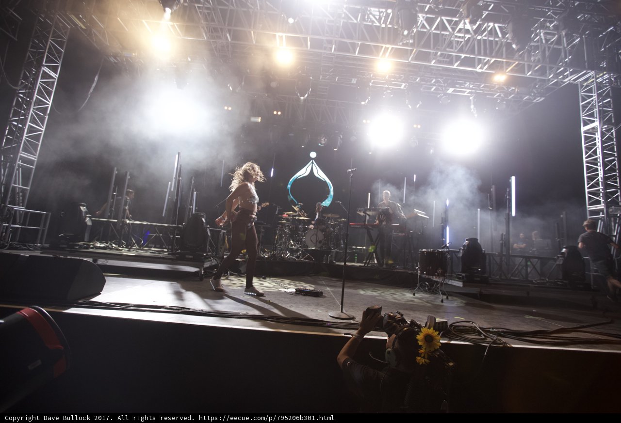 Spotlight on the Entertainer