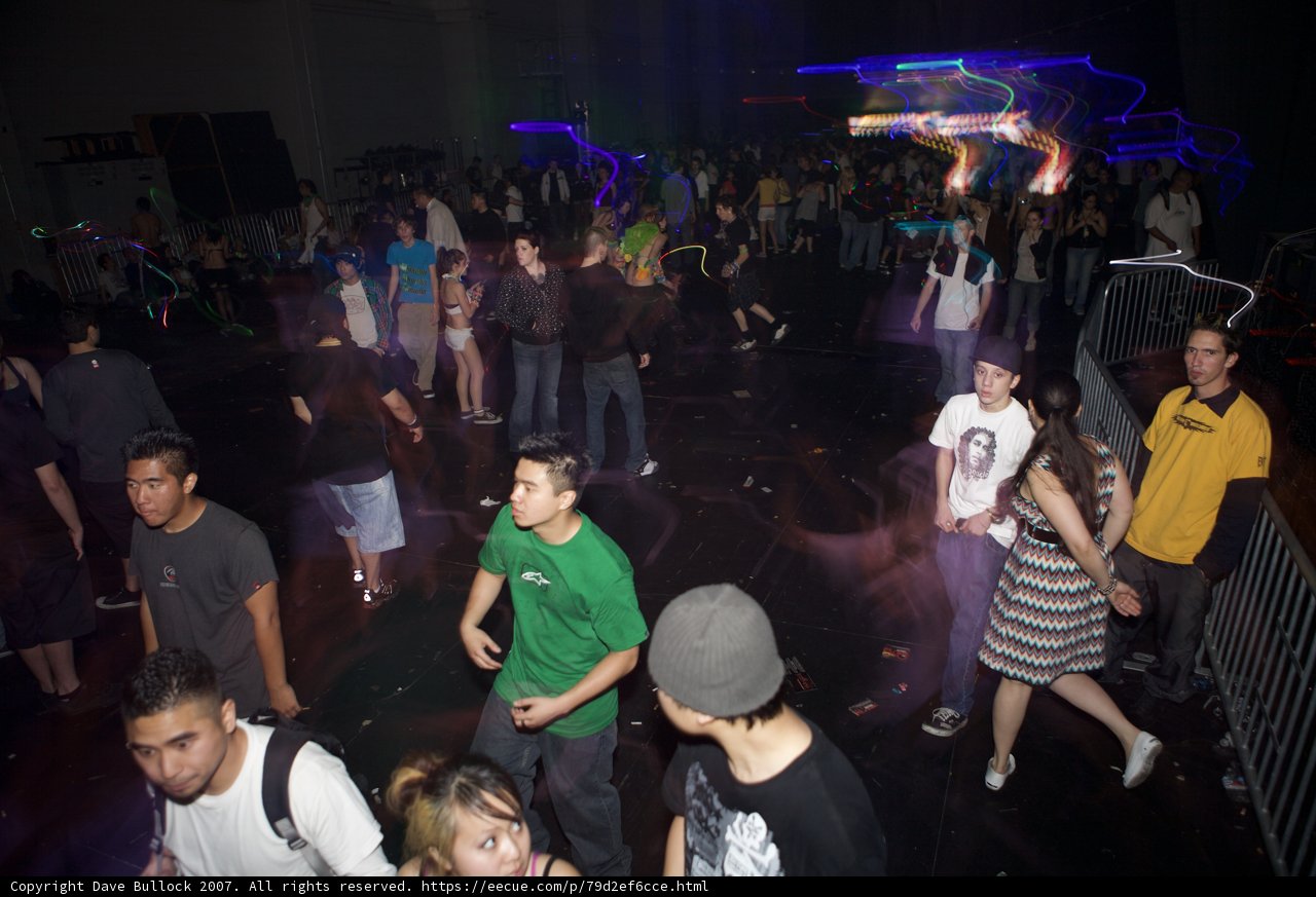 Nightclub Fun with Zhai Tianlin and Cao Yuan
