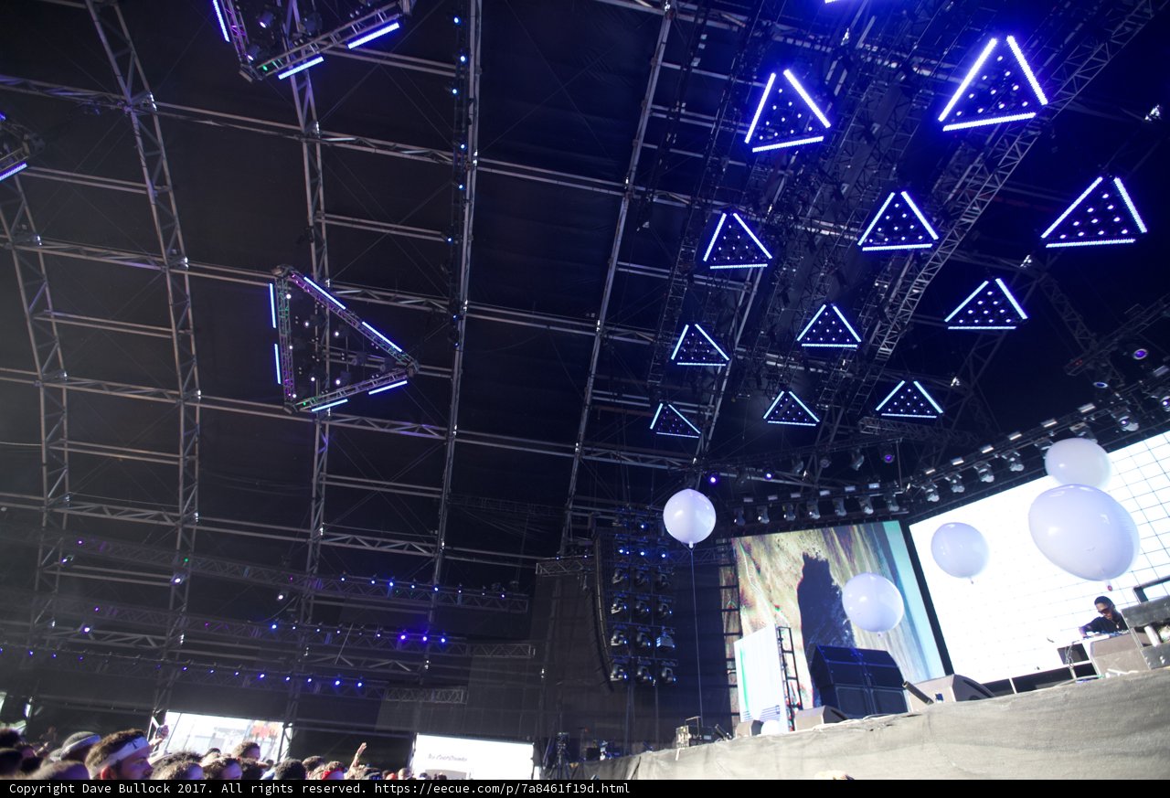 Blue Lights and a Booming Crowd: Kaytranada's Electrifying Stage