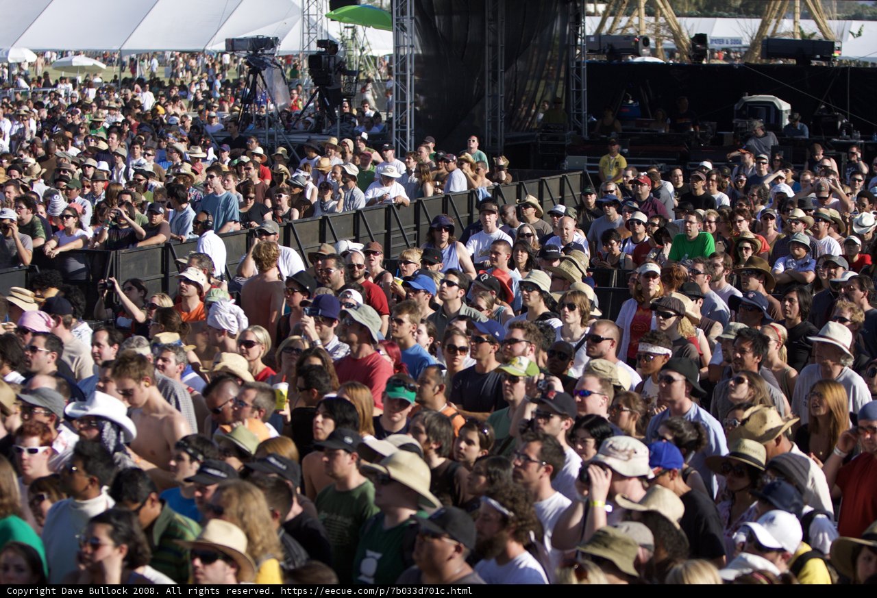 Jamming with the 105-Person Crowd at Coachella 2008