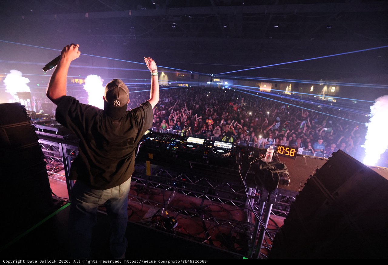 DJ Commands Massive Crowd at Wobbleland 2026