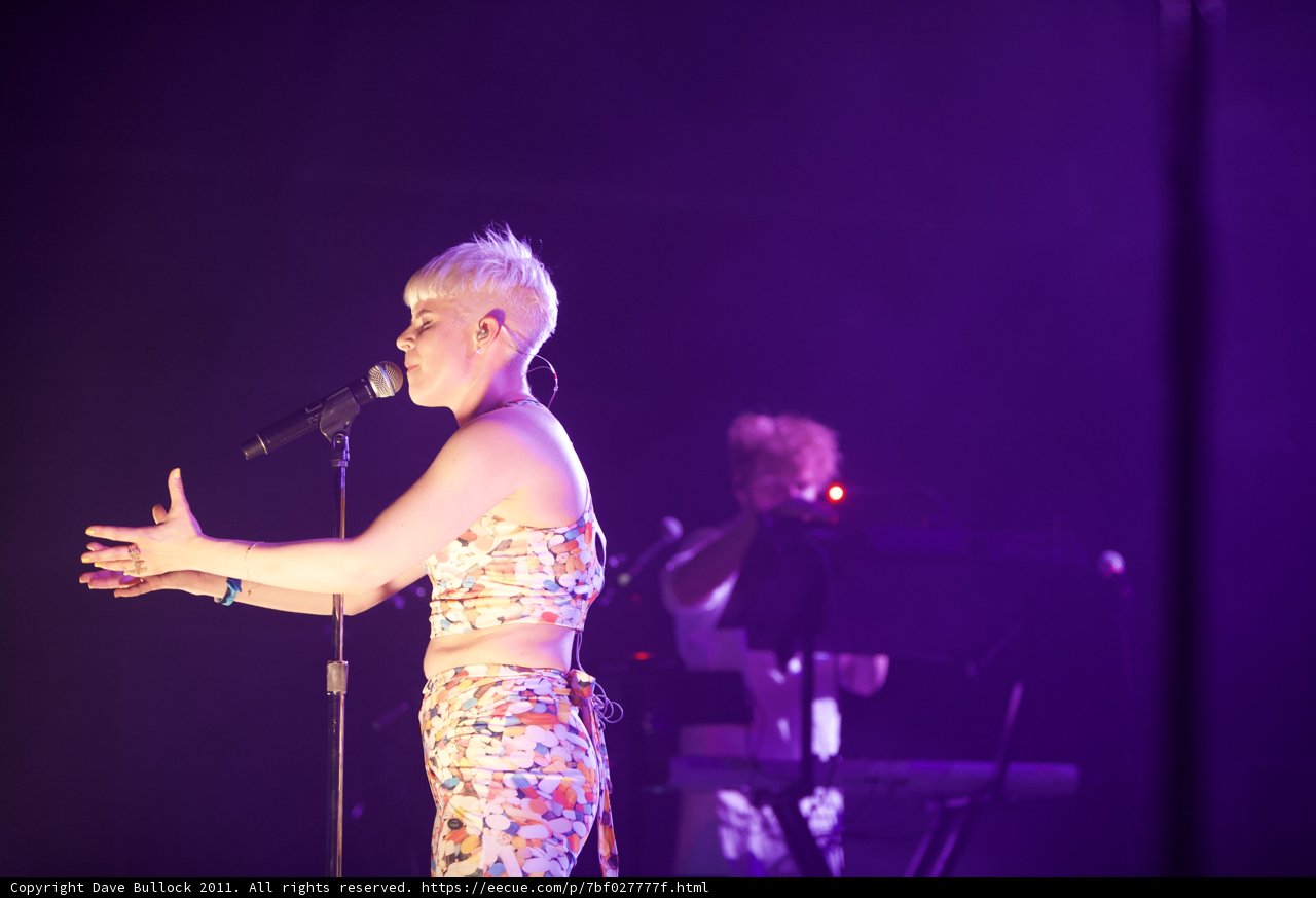 Robyn Rocks Coachella 2011