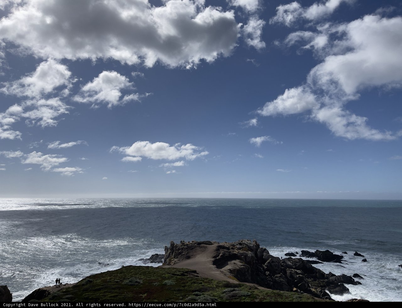 A Breathtaking View of the Ocean and Sky