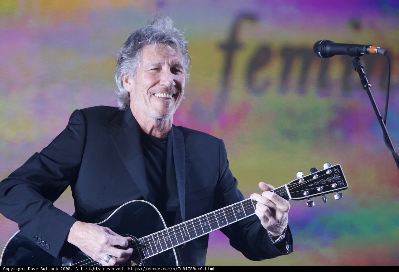 Roger Waters electrifies the crowd at Coachella