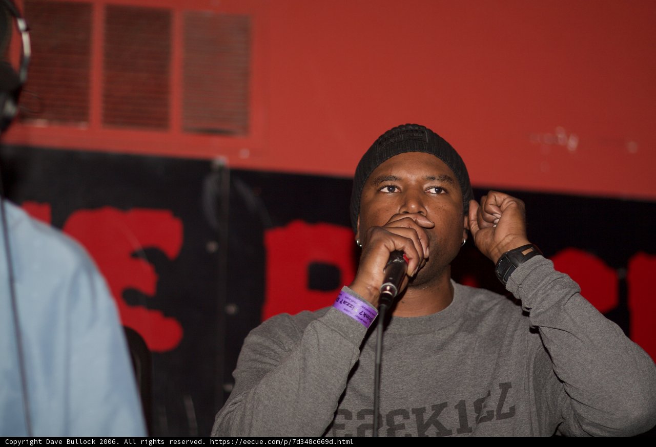 The Solo Mic Master