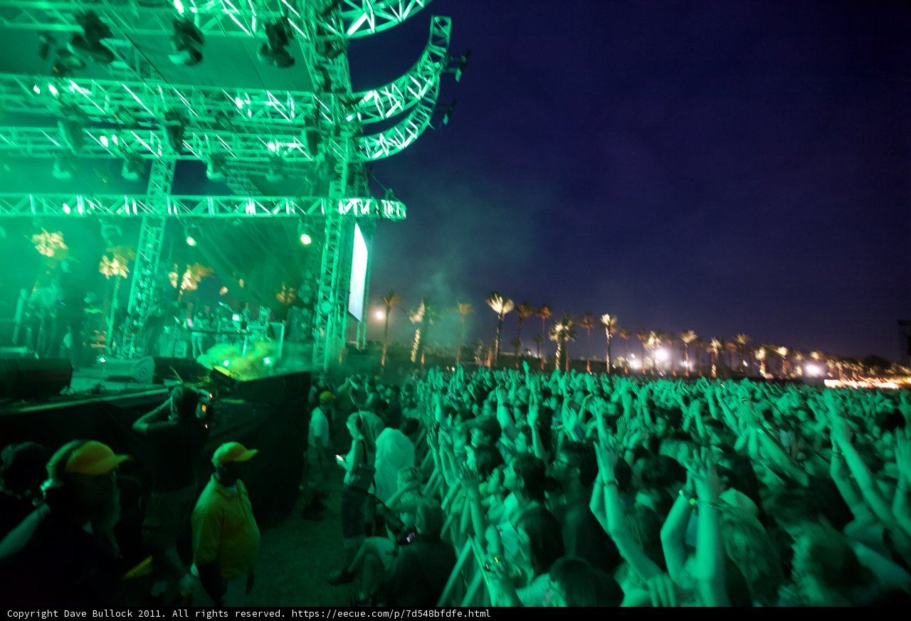 Green Lights Ignite a Concert Crowd
